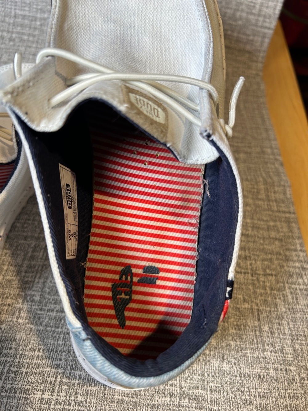Hey Dude White Canvas Slip-On Boat Shoes with Stars & Stripes Heel size 8 womens - Picture 10 of 15